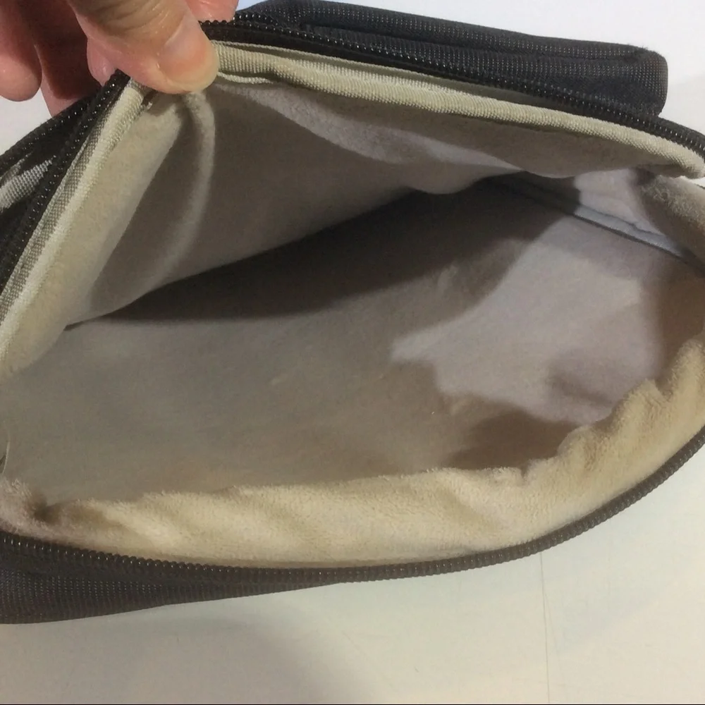Tomtoc Black Laptop Tablet Bag 3 Compartment Padded Computer Case Zip Pockets